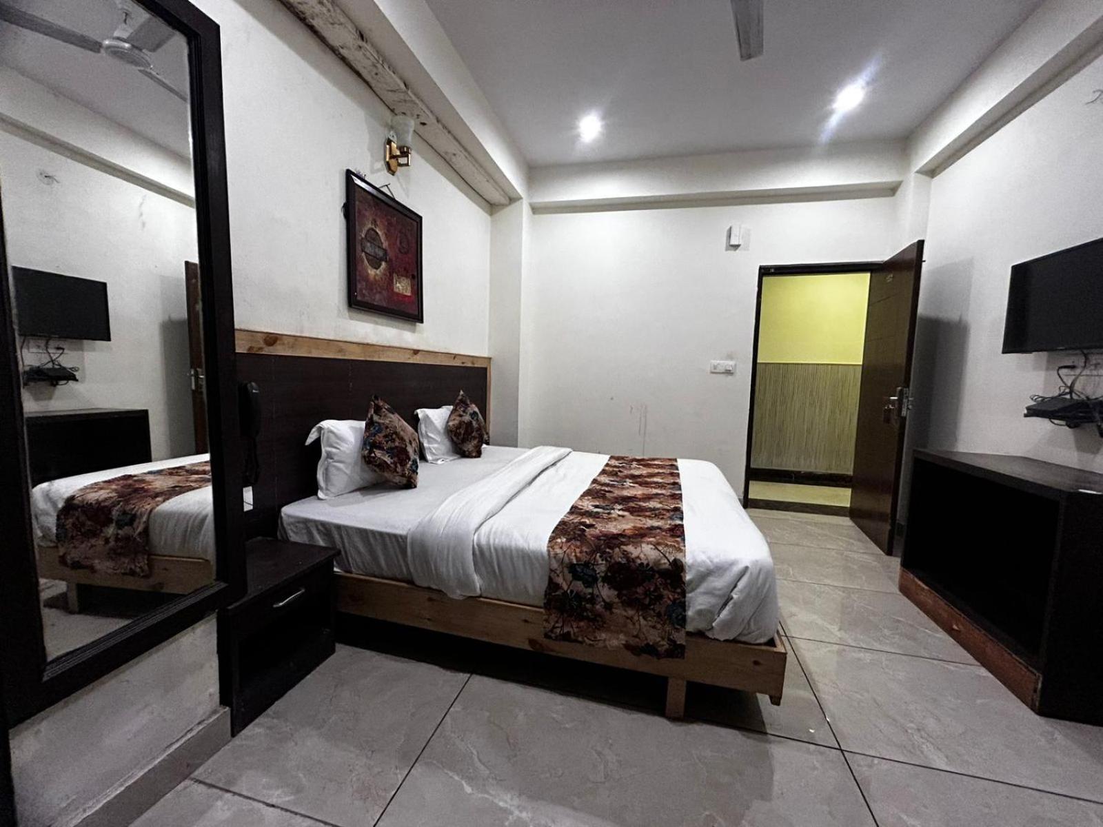 Hangout Inn Bhāgalpur 外观 照片