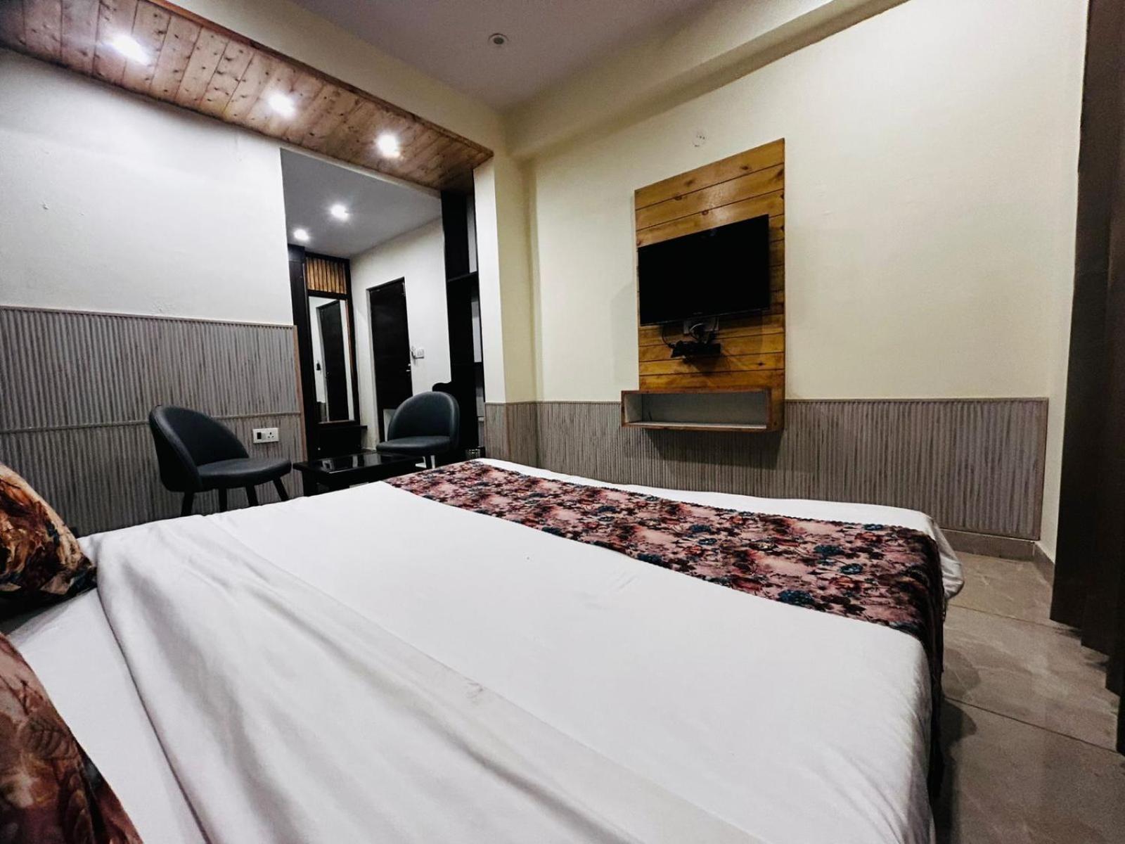 Hangout Inn Bhāgalpur 外观 照片